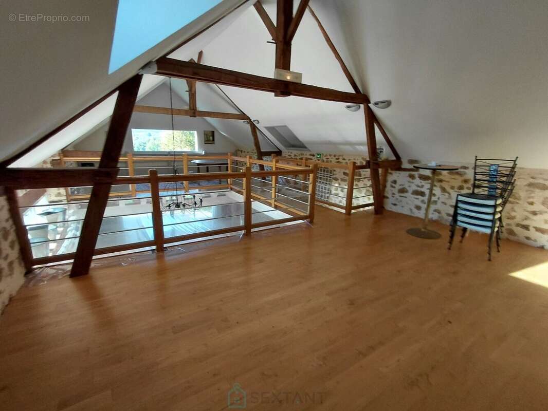 Maison à SAINT-YRIEIX-LA-PERCHE