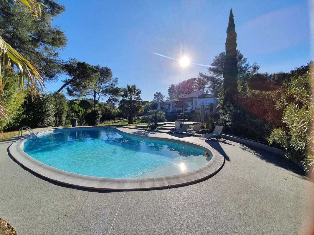 Maison 6 pièces 253m² - photo 23