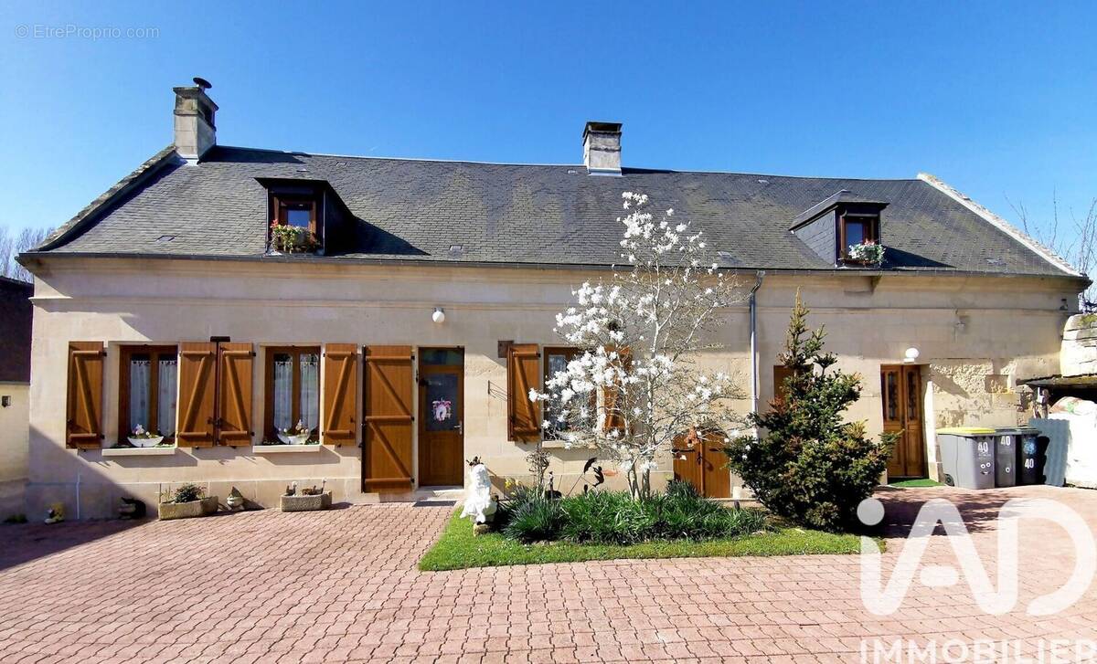 Photo 1 - Maison à MONTIGNY-LENGRAIN