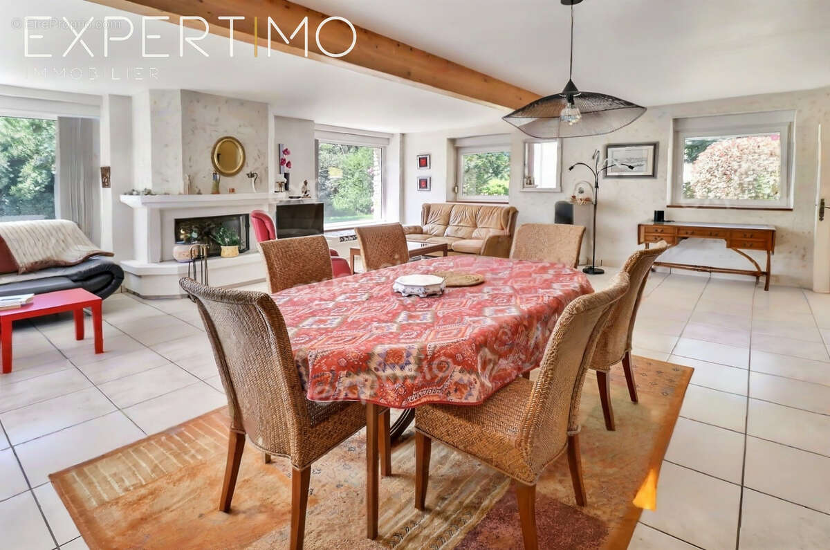 EXCLUSIVITÉ EXPERTIMO   SAINT-DIVY   Propriété de caractère de 311 m2 sur parc clos de 4 362 m2 - photo 17