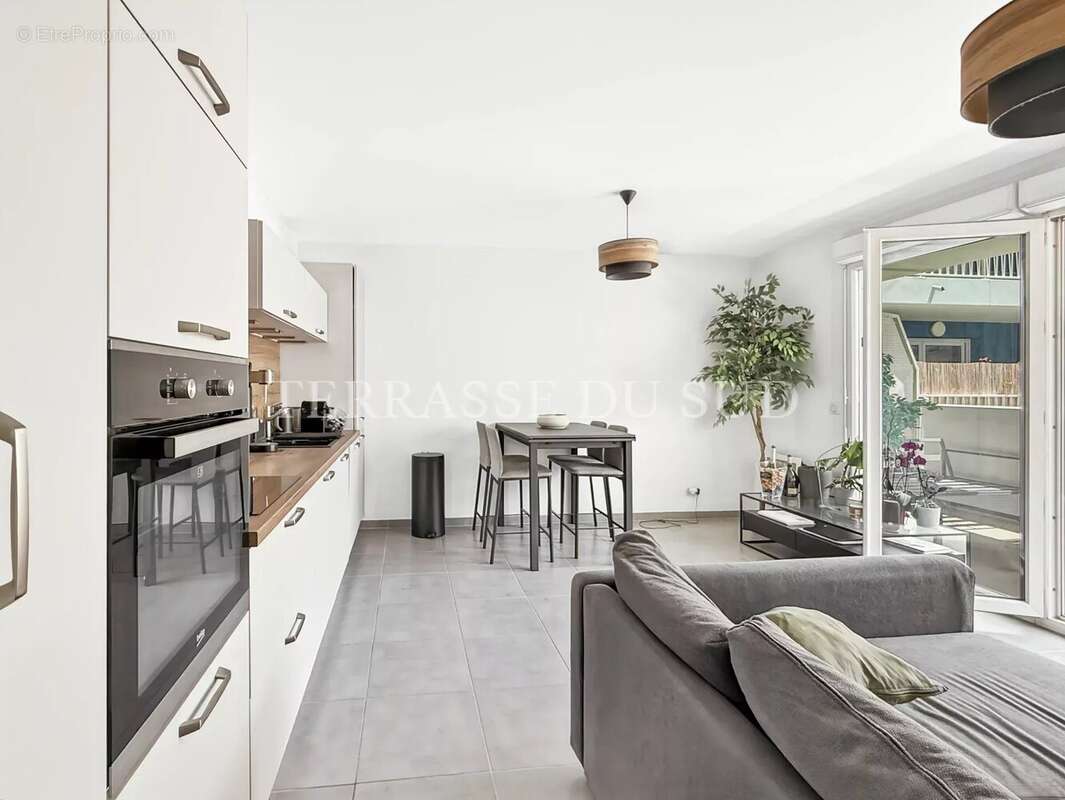 Appartement à MARSEILLE-8E
