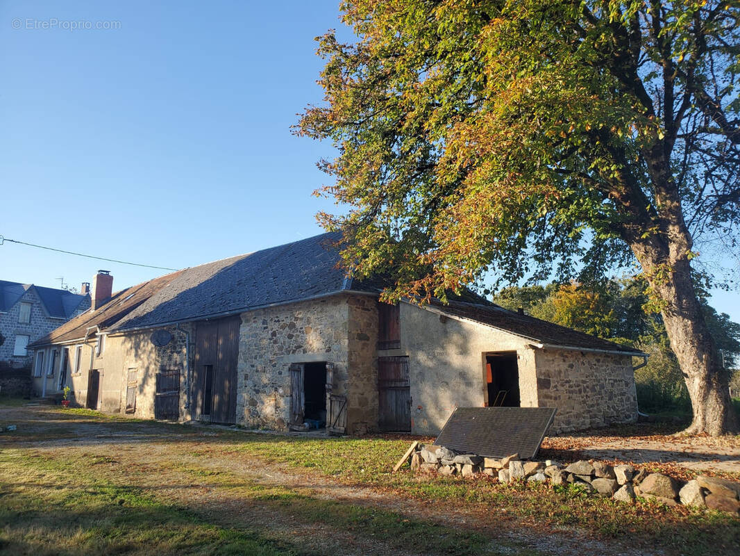 Maison à LA PORCHERIE