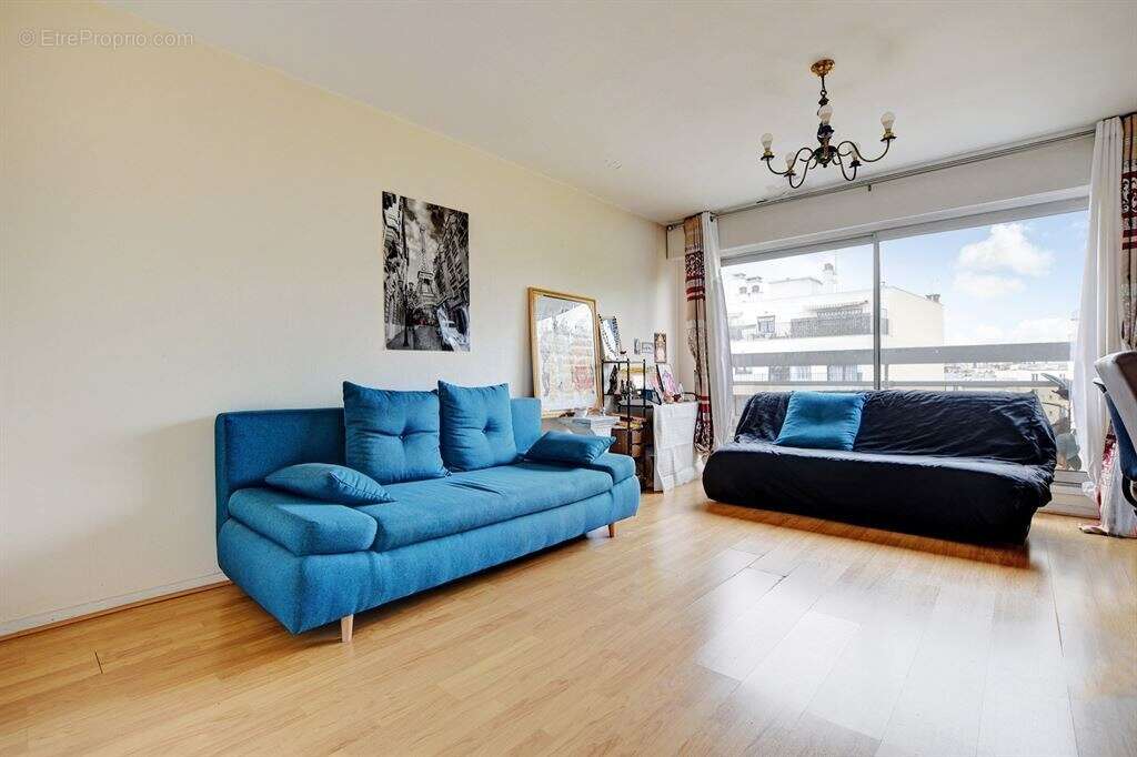 Appartement à PARIS-20E