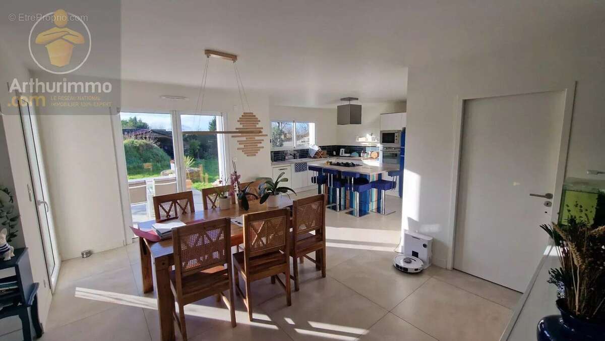 Maison à BOIS-DE-CENE