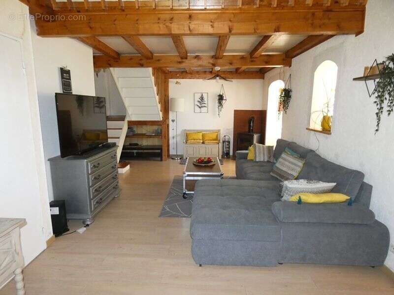 Maison 120 m² à Saint-Julien-En-Beauchene  - photo 2