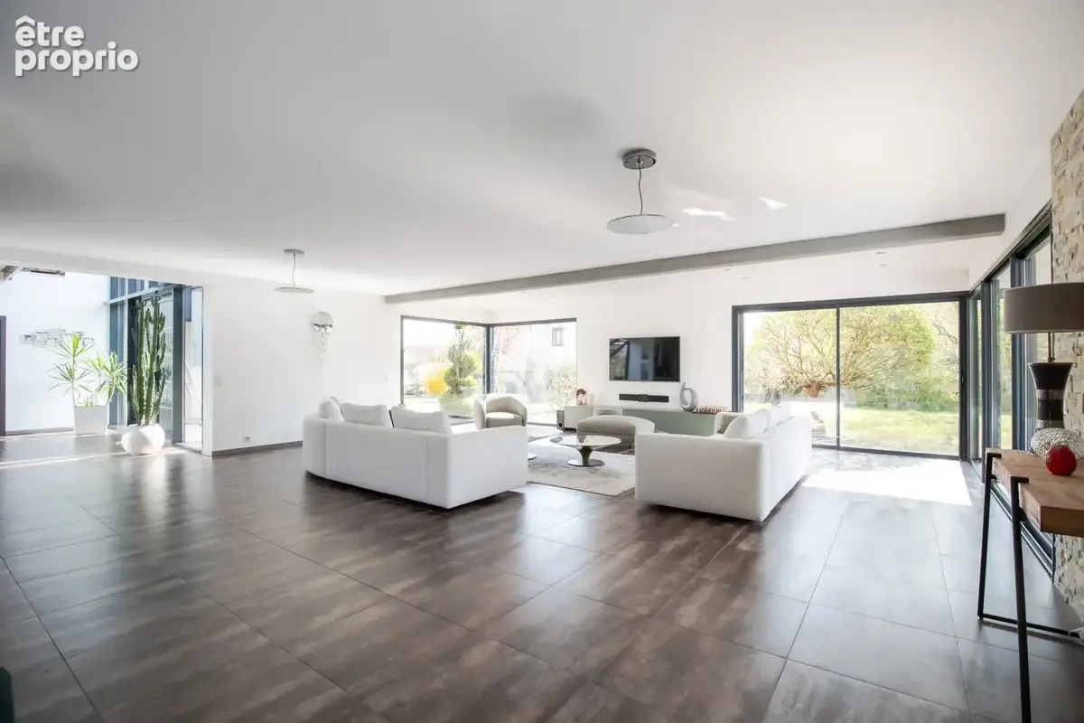 Nancy / a 5 minutes maison d'architecte 342m2 hab + sous-sol 225m2 avec garage 4/6 voitures sur terrain clos - photo 6