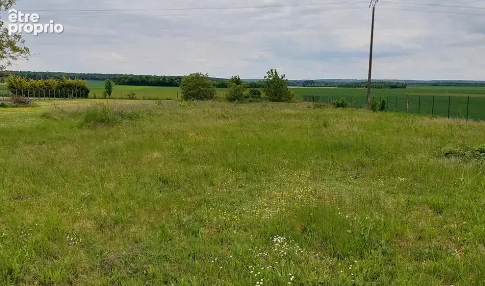 Terrain à DARVAULT