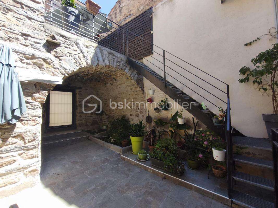 Maison de caractère de 179 m² avec suite indépendante bien-être, garage et patio – Faugères - photo 14