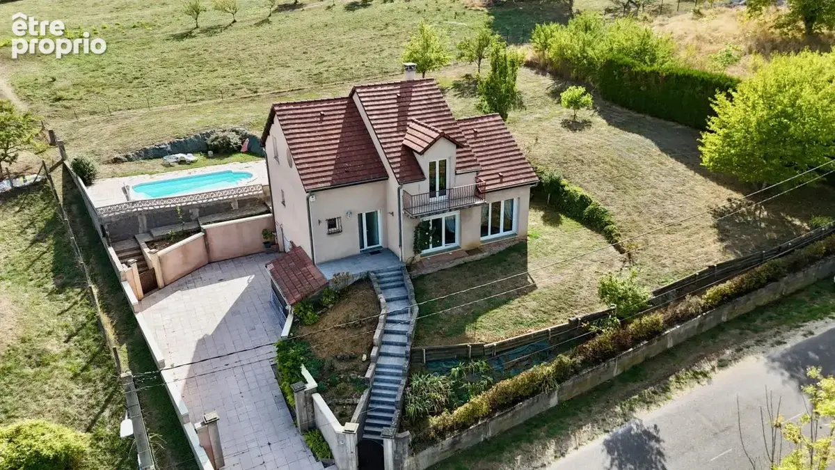 Photo Maison à Preny au prix de 266 000€