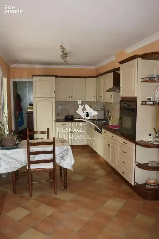À vendre chez Christelle Mesnage immobilier, aux portes de D - photo 8