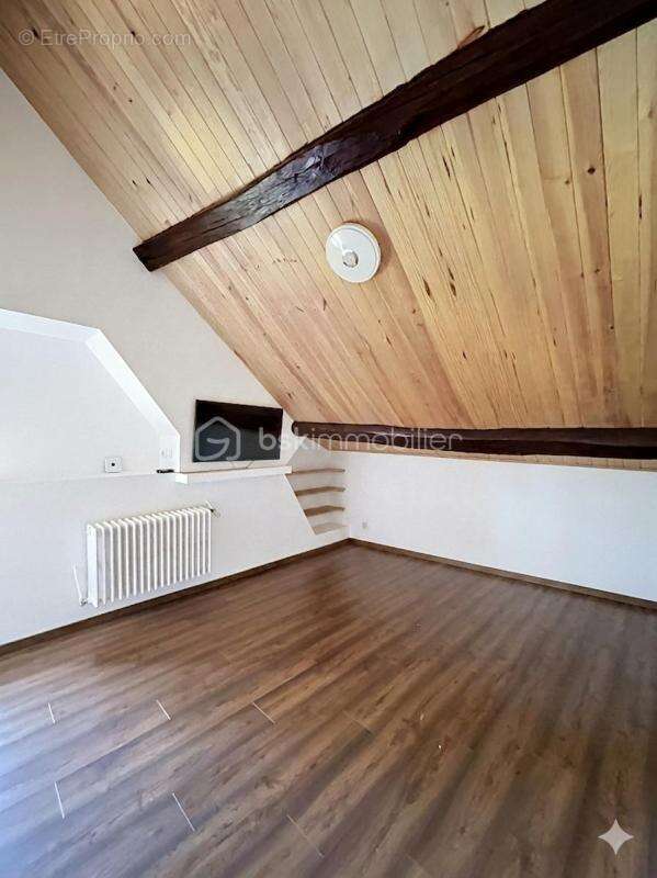 Maison à VIELS-MAISONS