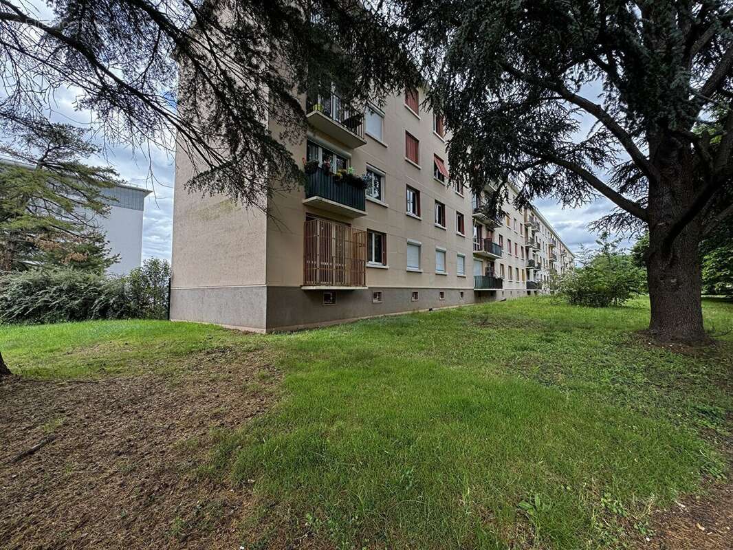 Appartement à LA ROCHETTE