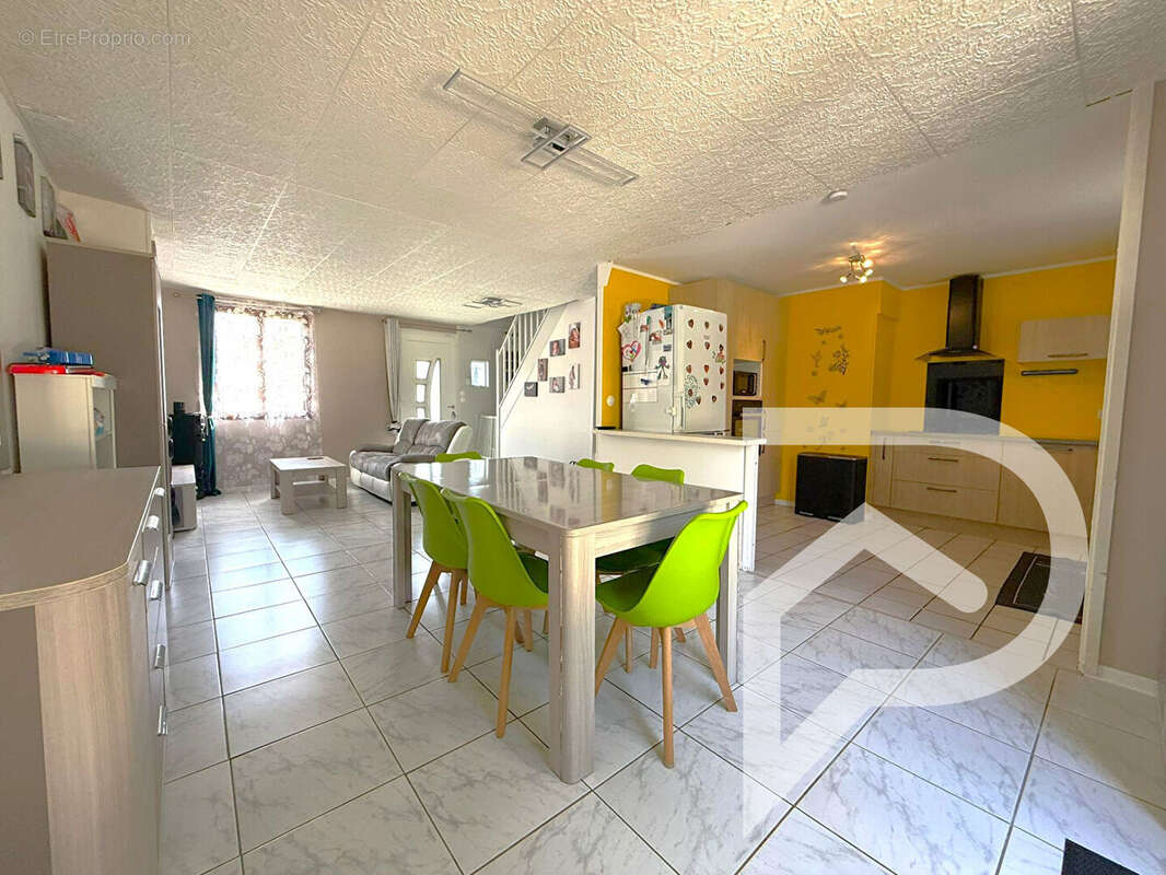 Maison à SAINT-JUST-EN-CHAUSSEE