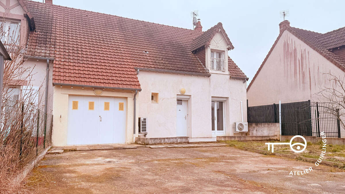 Maison à NEUNG-SUR-BEUVRON