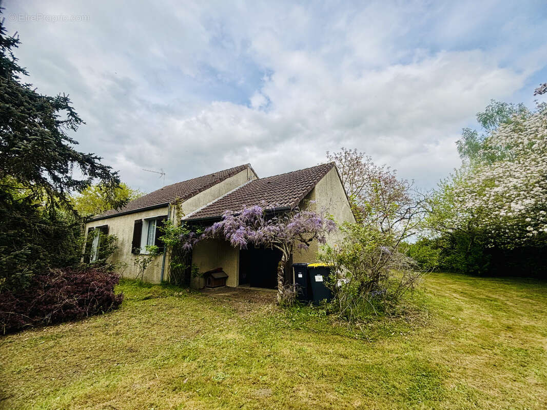 Maison à LE THIEULIN