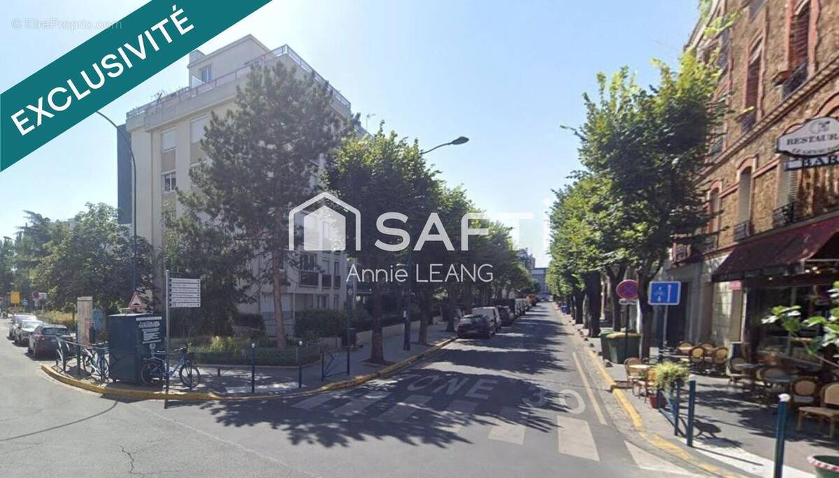 Photo 1 - Parking à PANTIN