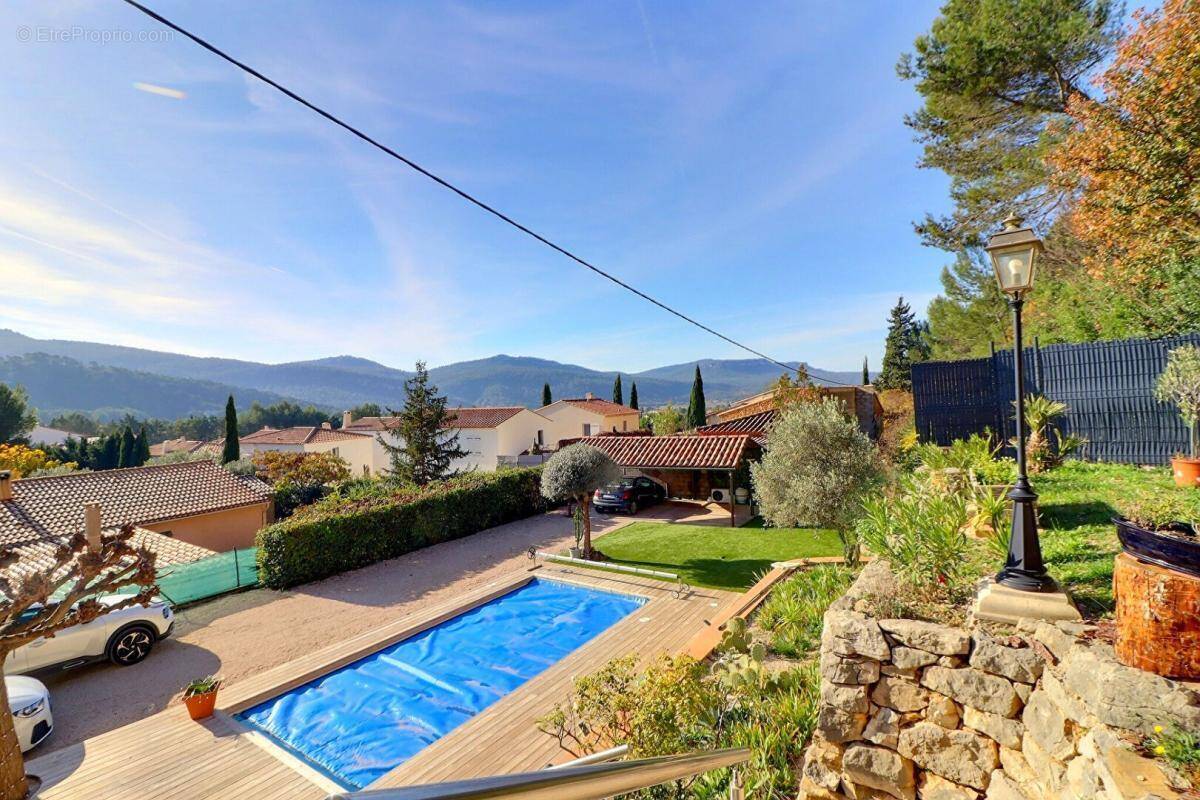 Maison à CUGES-LES-PINS