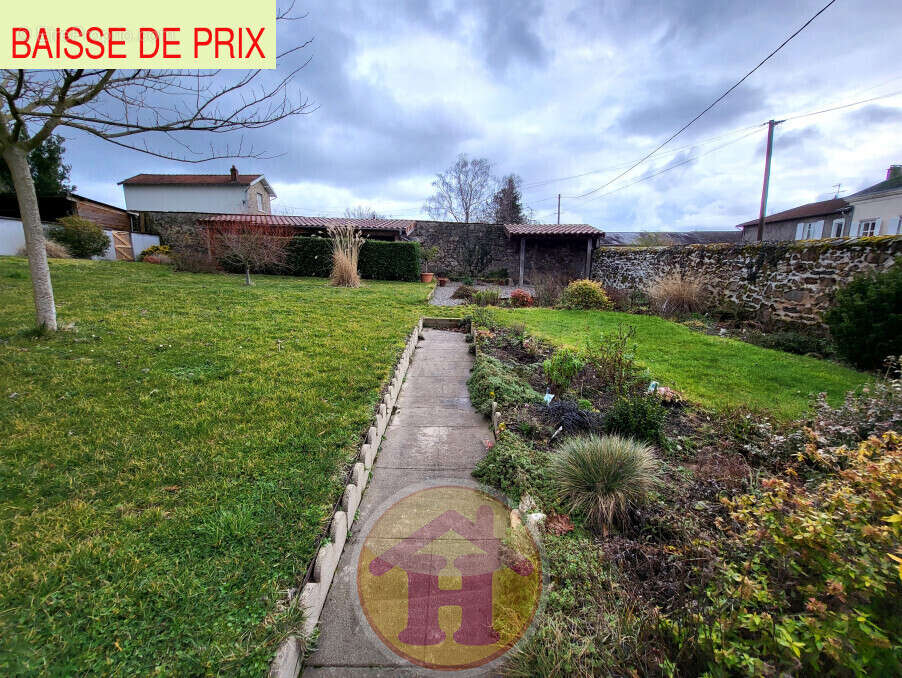 Maison à SAINT-JUNIEN