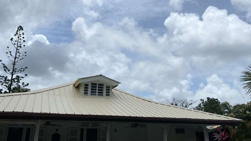 Maison à REMIRE-MONTJOLY