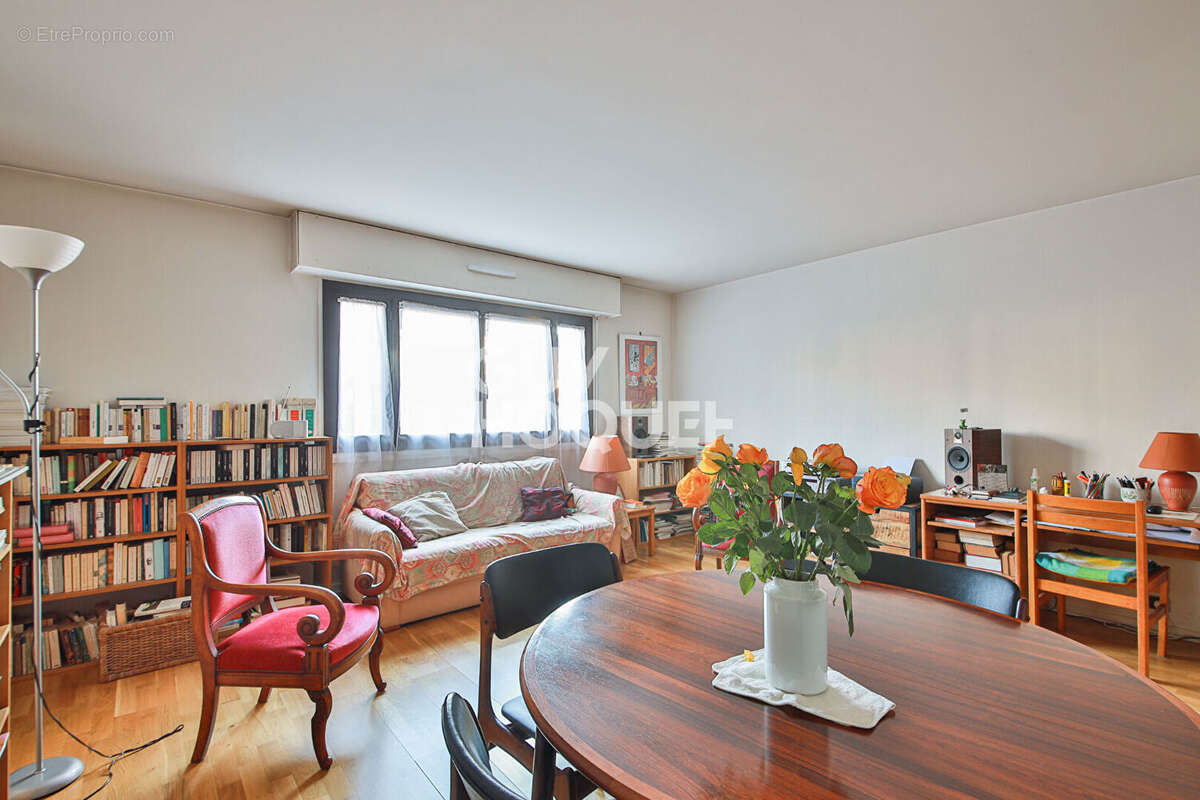 Appartement à PARIS-15E