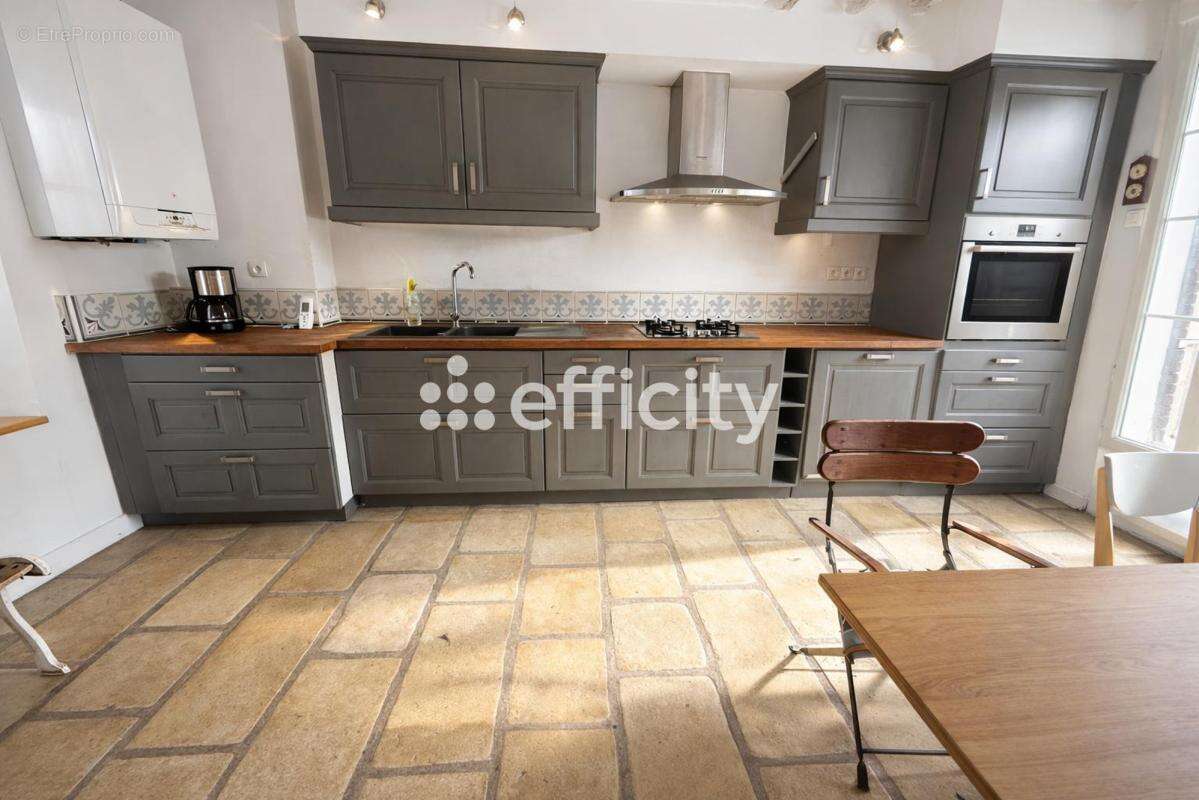 Maison à SAINT-LEU-LA-FORET