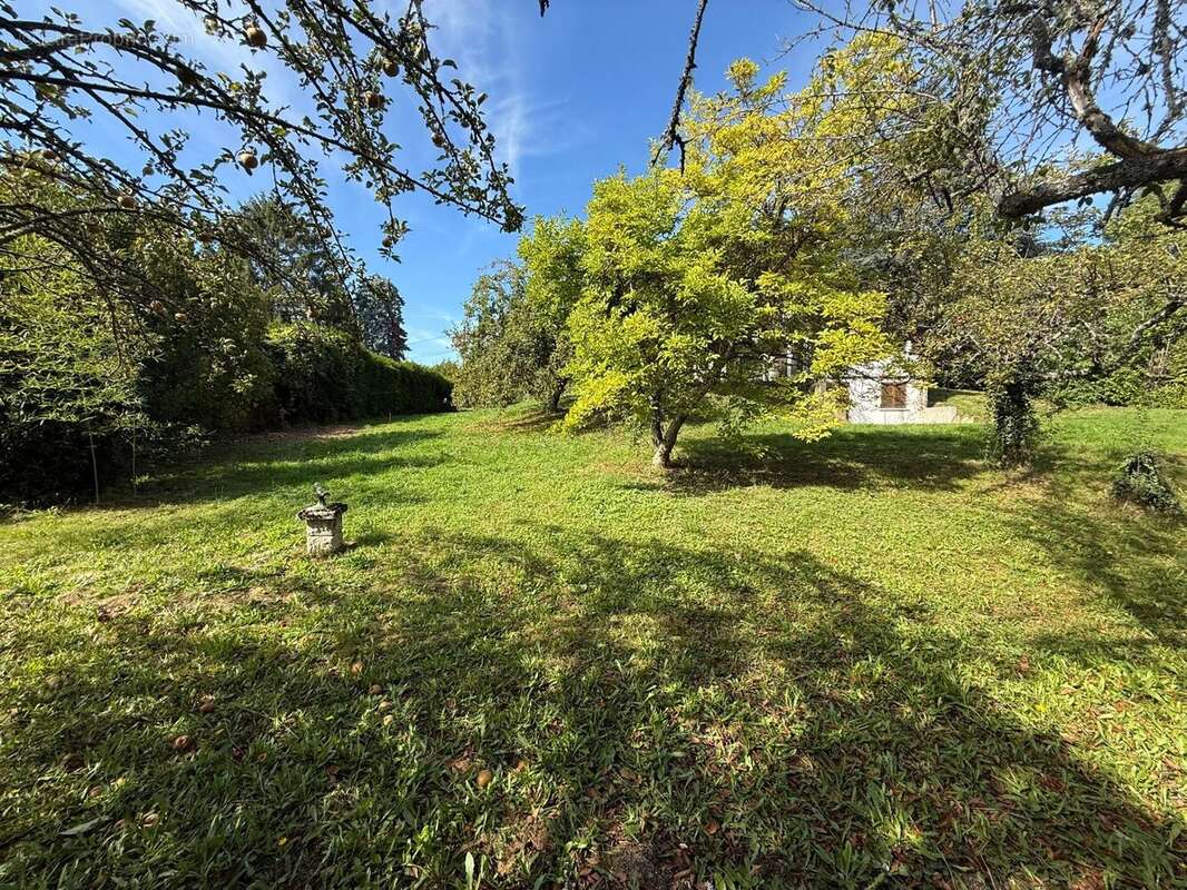 Terrain à SAINT-MARTIN-D&#039;URIAGE