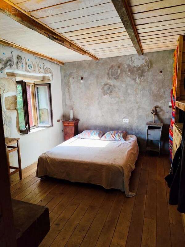 Maison 152 m² à Bourg-Lastic  - photo 5