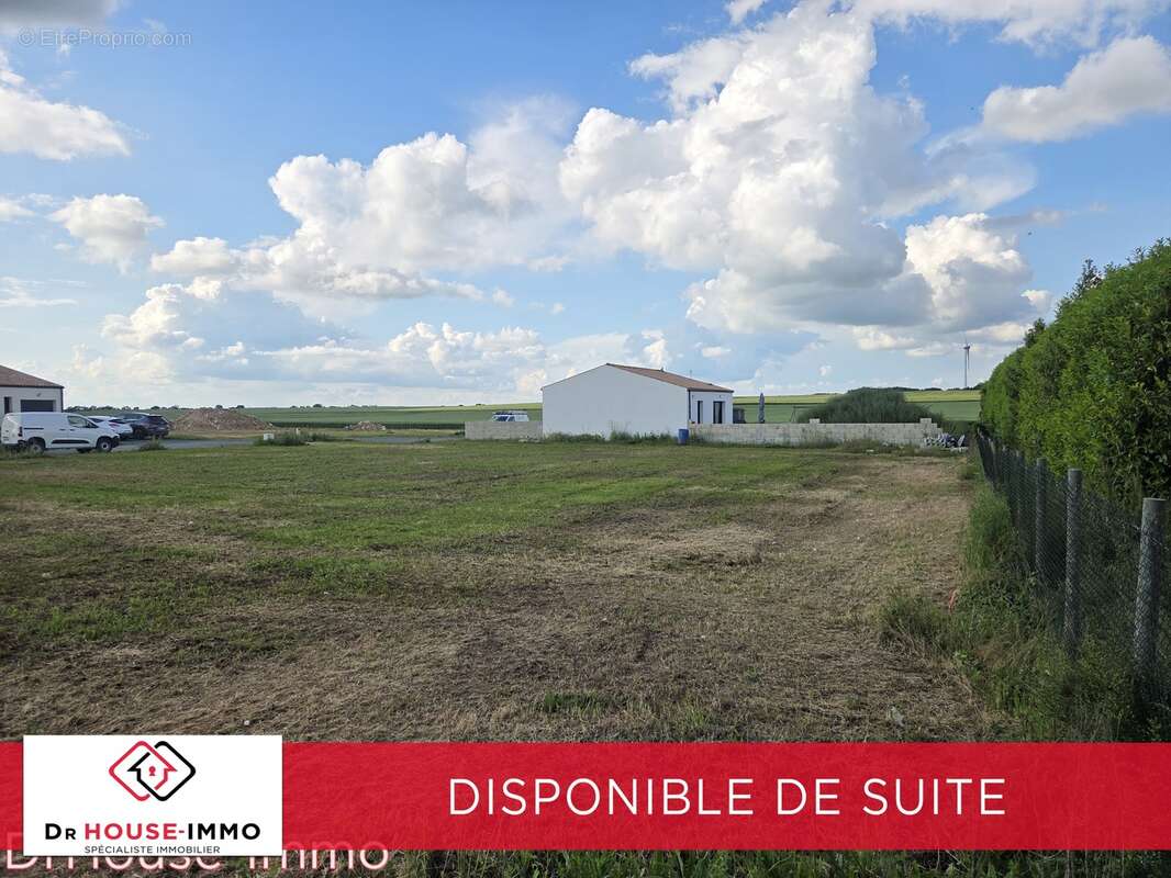 Terrain à LANDRAIS