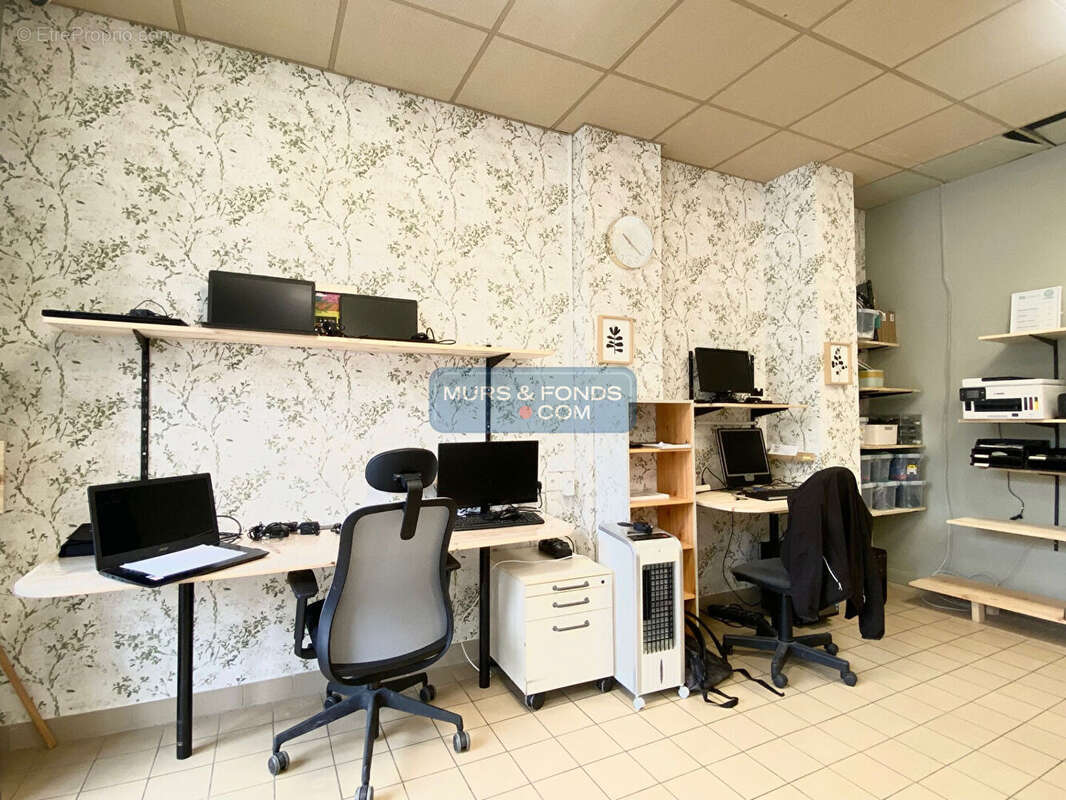 Saint Malo - Local commercial  69m² - photo 3