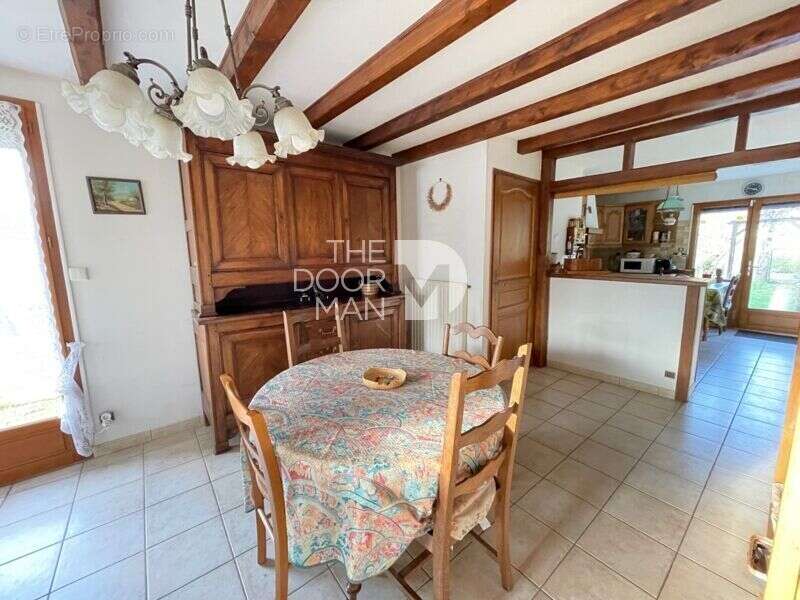 Maison à ROCHES-BETTAINCOURT