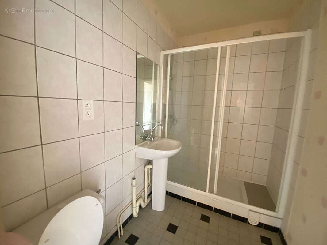 Appartement à LE COTEAU