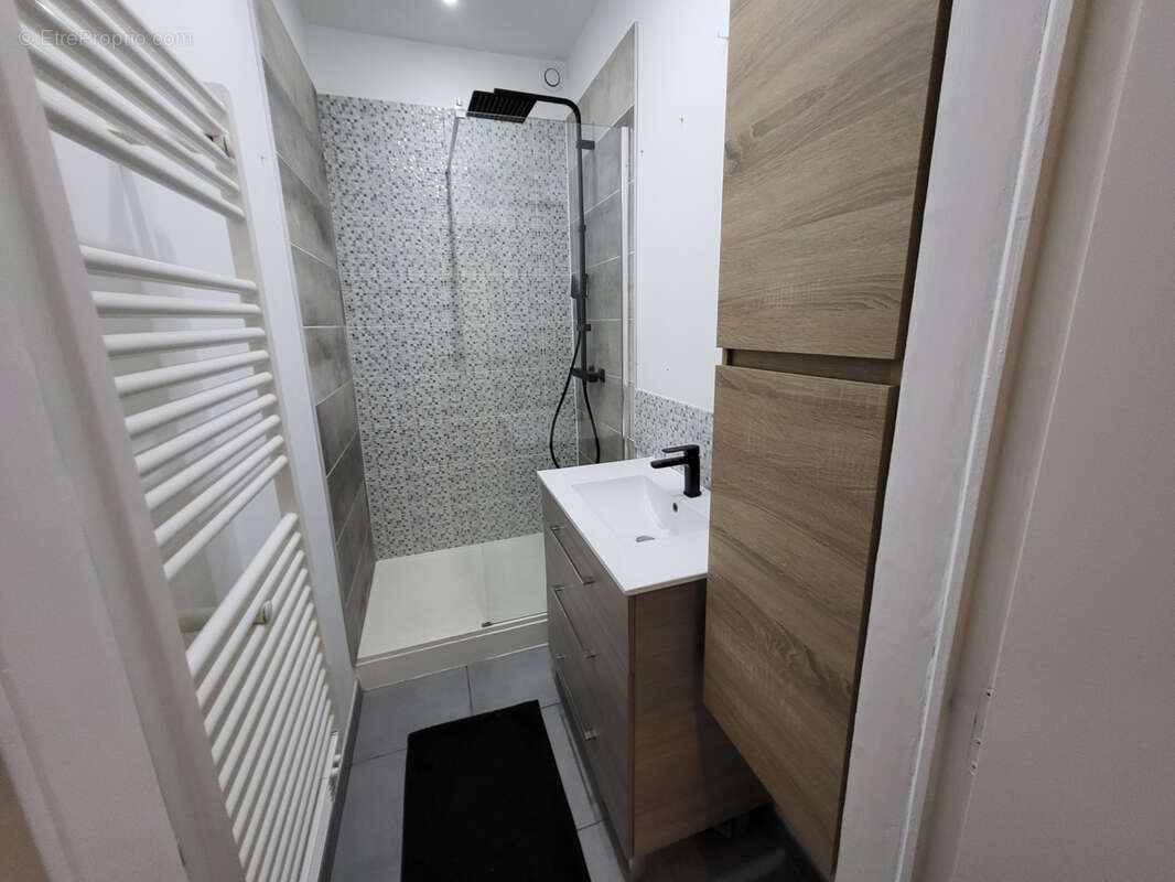 Appartement à SAINT-MARTIN-DE-CRAU