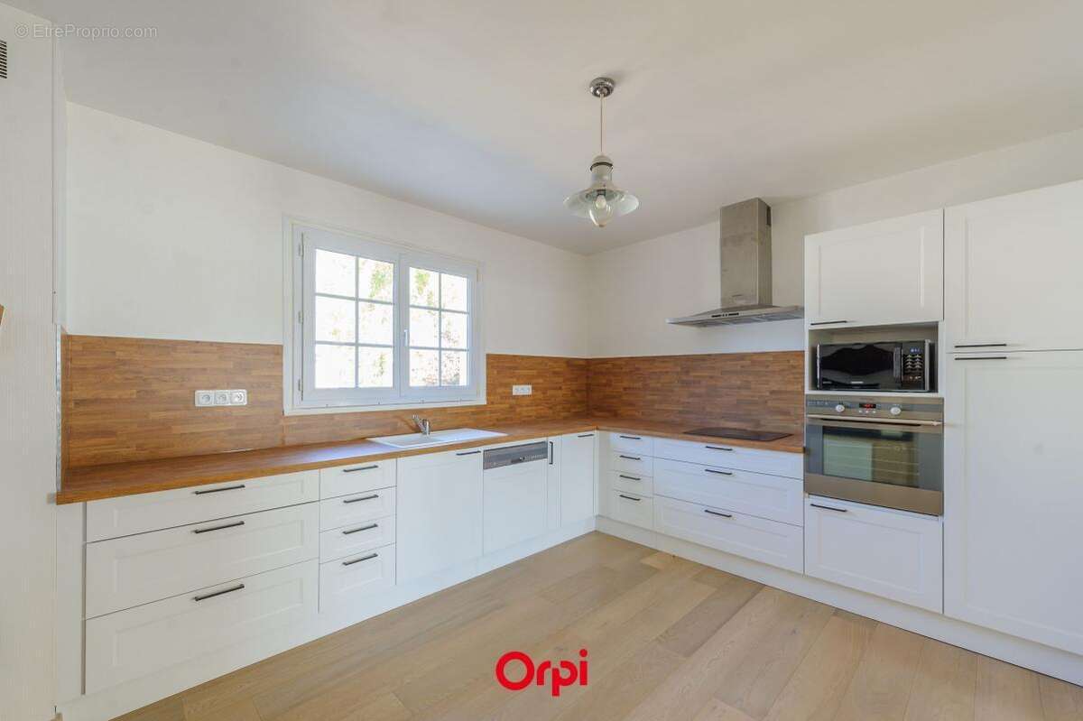 Maison à SALLES-SUR-MER