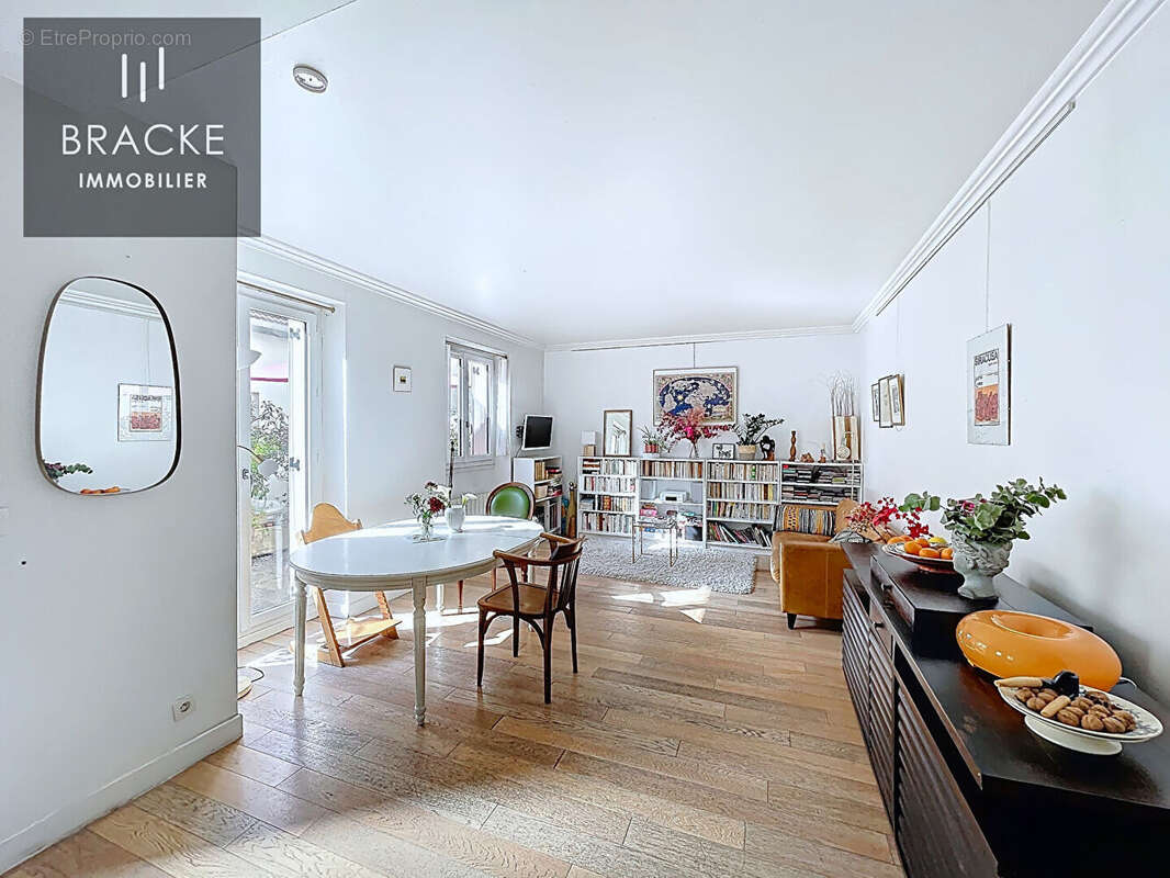 Maison à COURBEVOIE