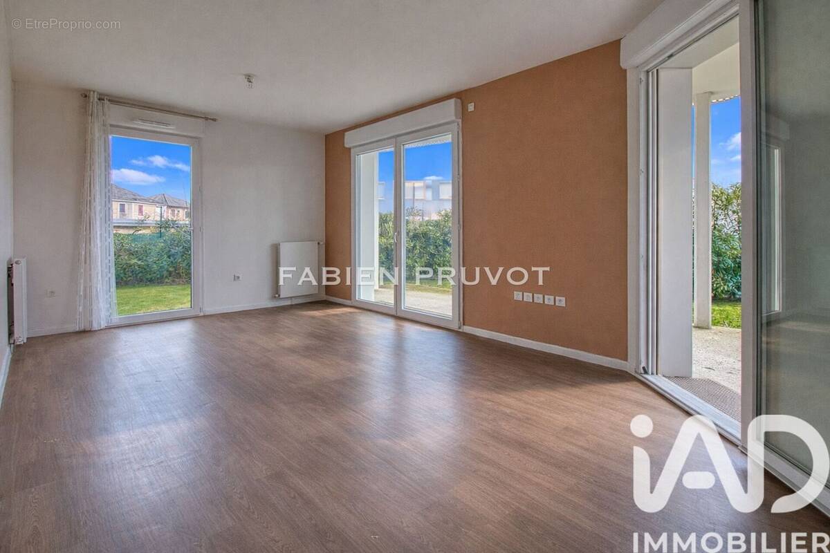 Photo 1 - Appartement à SAINT-OUEN-L'AUMONE