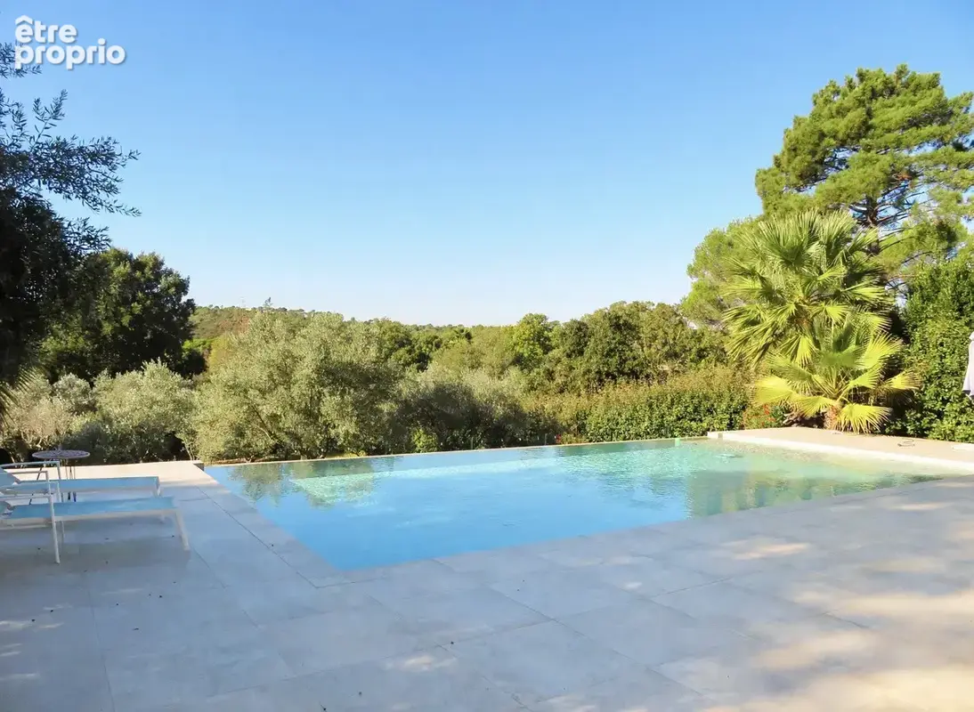 ROQUEBRUNE-SUR-ARGENS - Propriété d'exception 400m² - 4 appartements - 1,2ha - photo 6