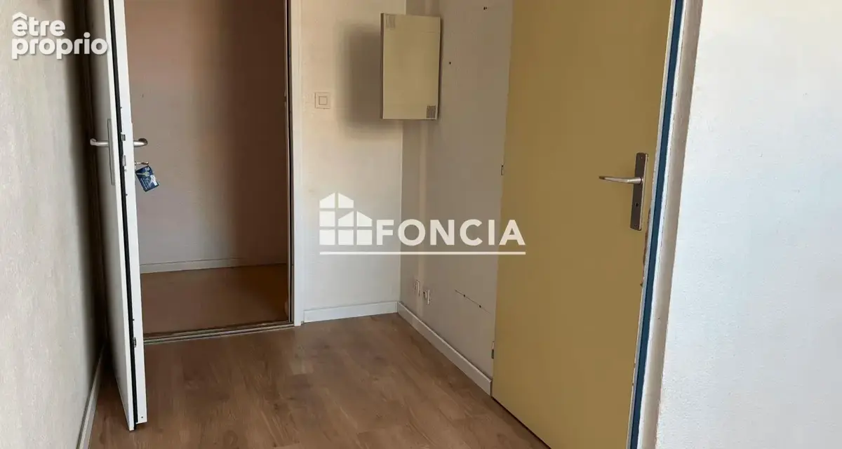 Studio 30 m² avec poss. parking privé - grenoble europole, ecole de commerce gem et minatec - dpe c - photo 9