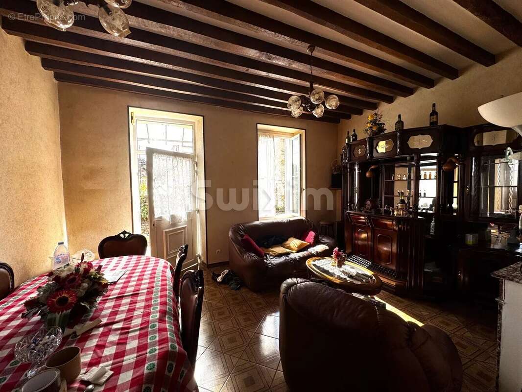 Maison à LUCY-LE-BOIS