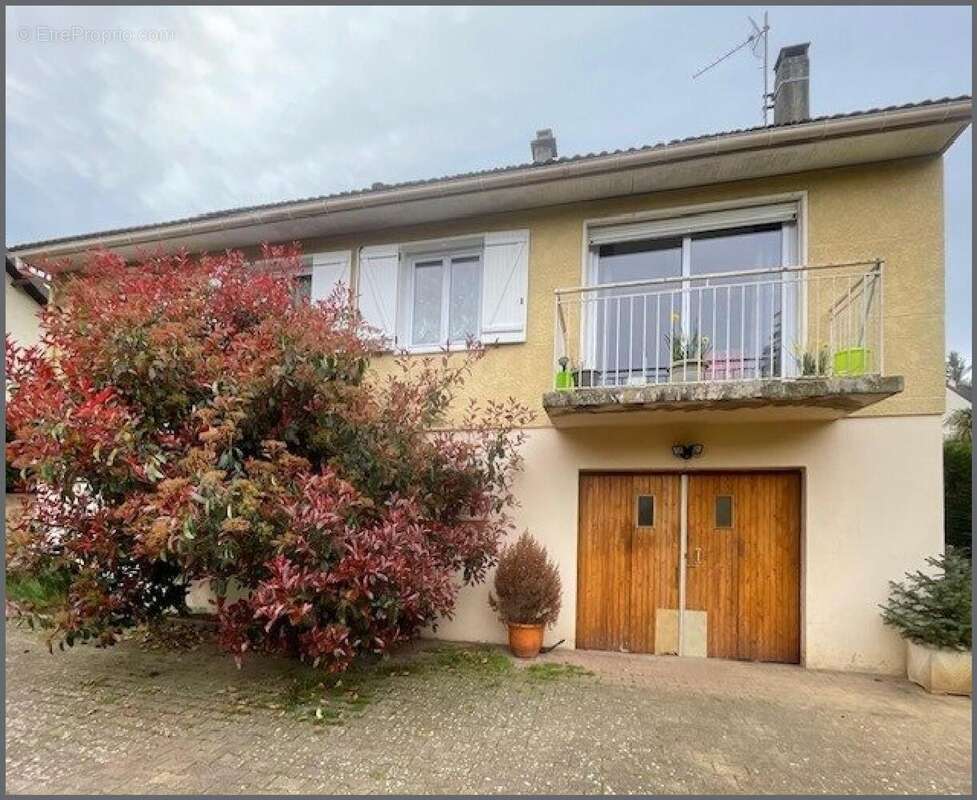 Maison 92 m² à Chaponost  - photo 2