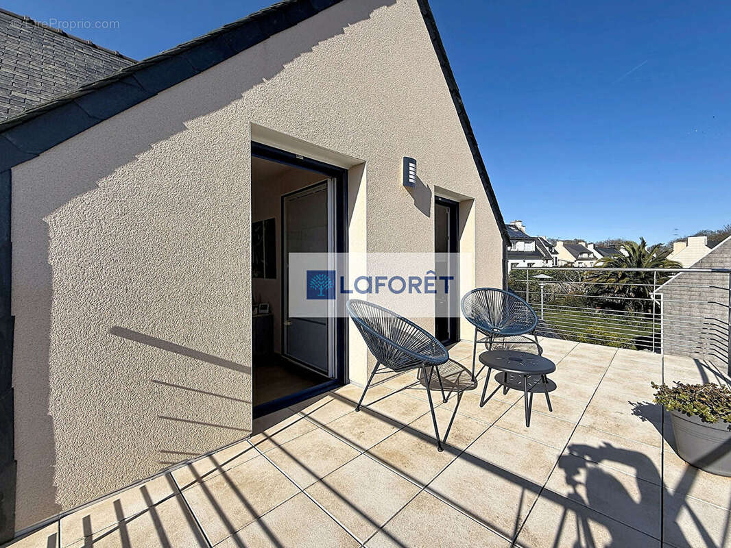 Maison à LE RELECQ-KERHUON