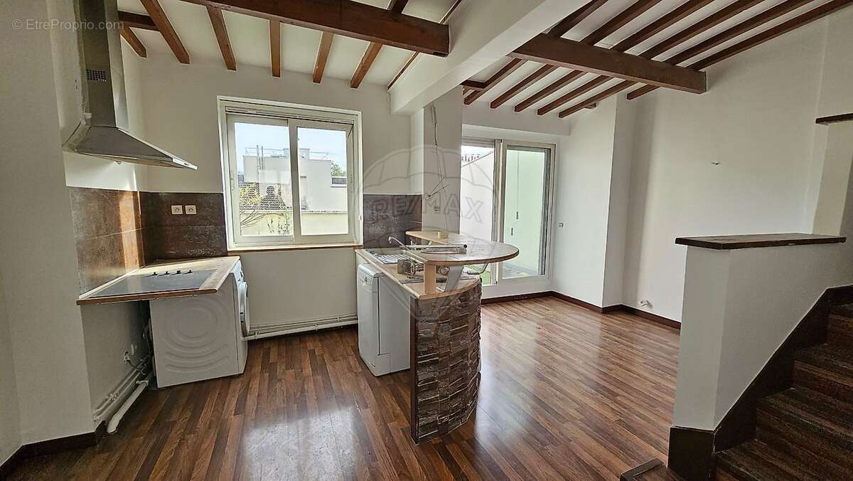 Appartement à PARIS-14E