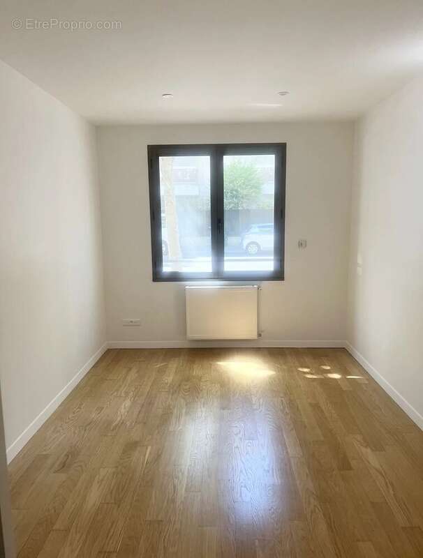 Appartement à LEVALLOIS-PERRET