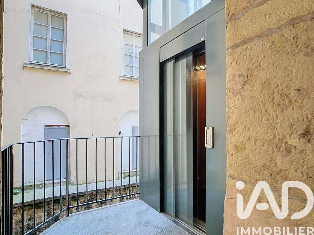 Photo 5 - Appartement à LYON-1E