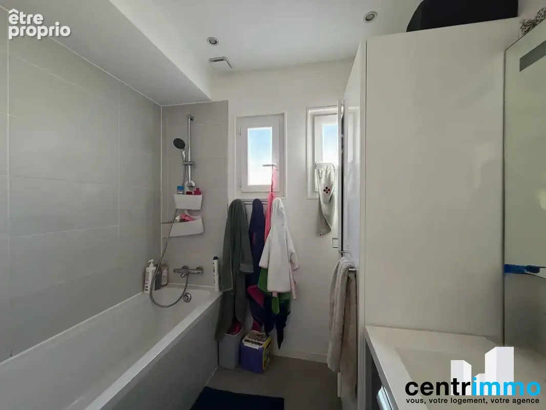 Montpellier Ouest vente maison F4 Centrimmo sdb