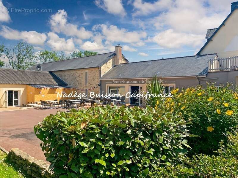 Appartement à COLLEVILLE-SUR-MER