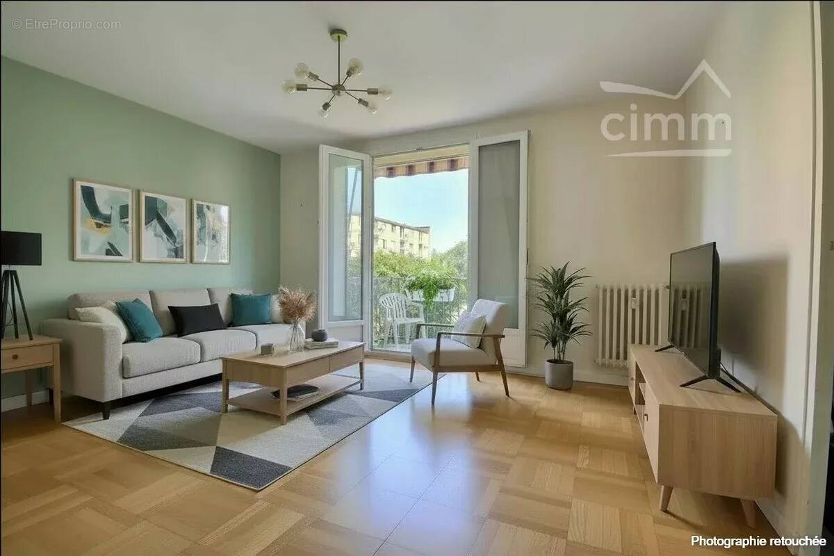 Appartement à LE TEIL