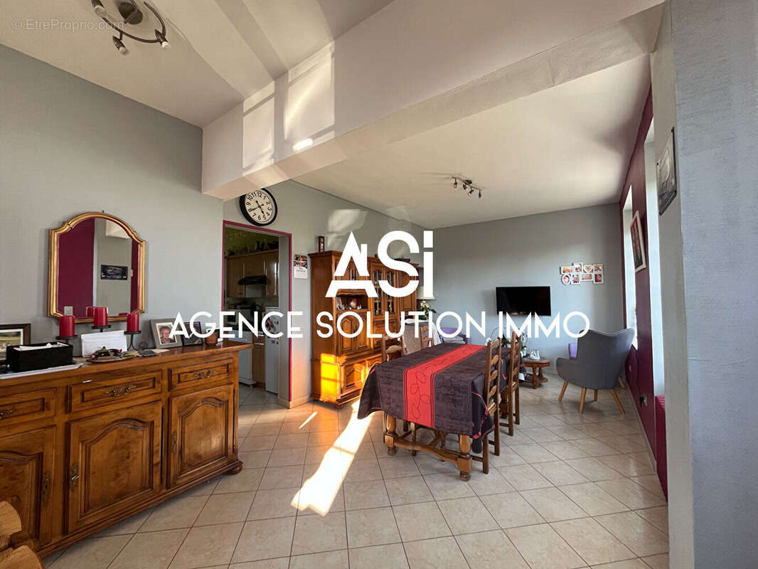 Maison de 106m² sur la commune de Javron Les Chapelles - 4ch - jardin - cave - photo 5