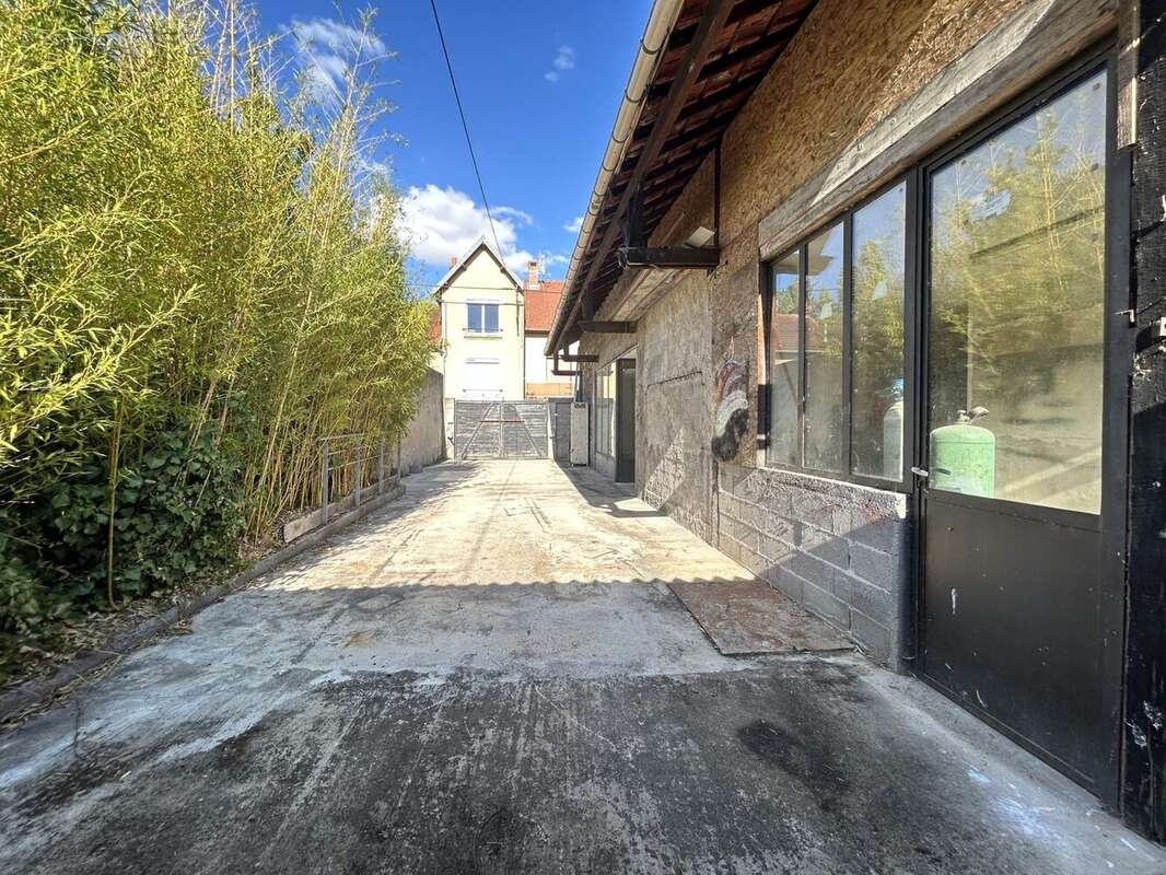 Maison à MONTLUCON