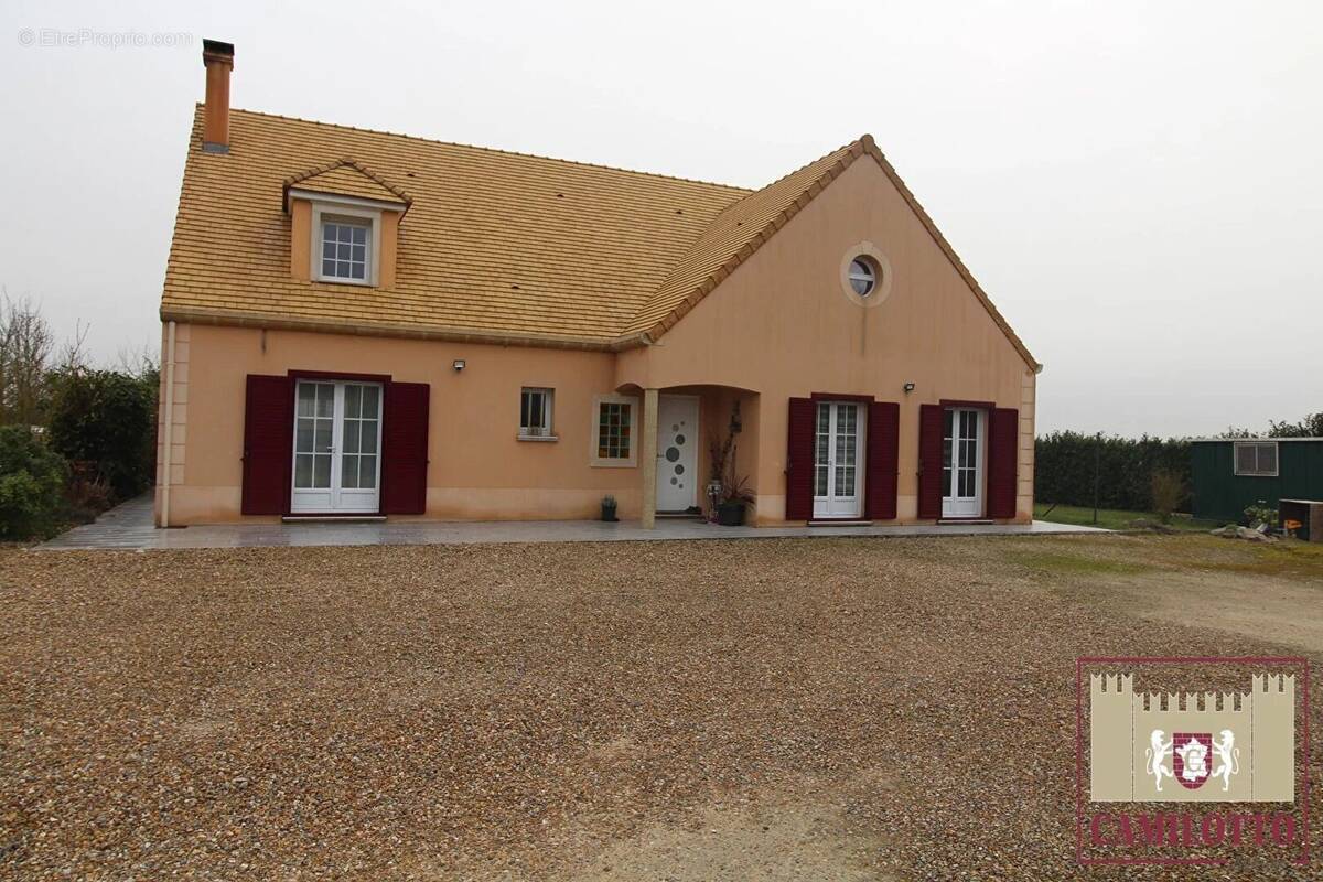 Maison à BOINVILLE-LE-GAILLARD