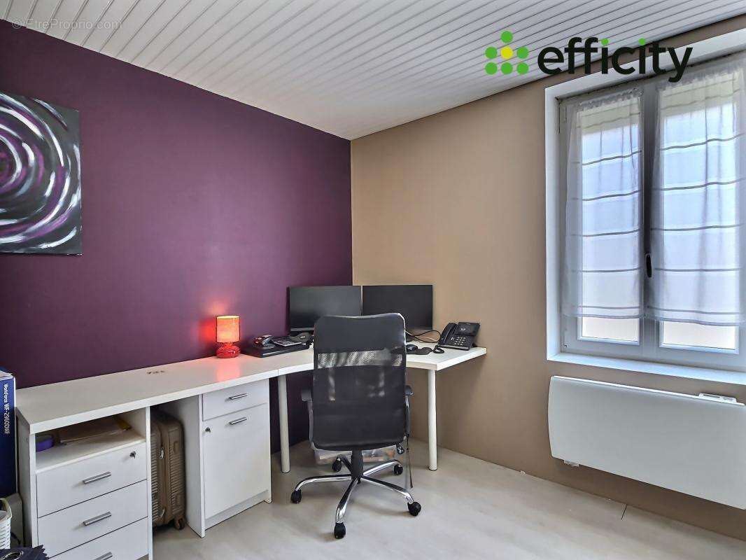 Maison à MAUZE-SUR-LE-MIGNON